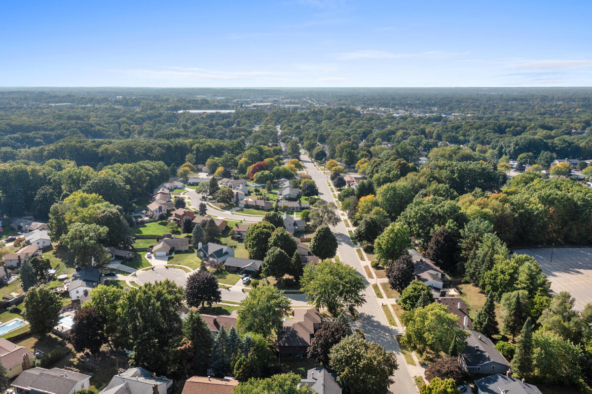 2246 Ancient Drive SW