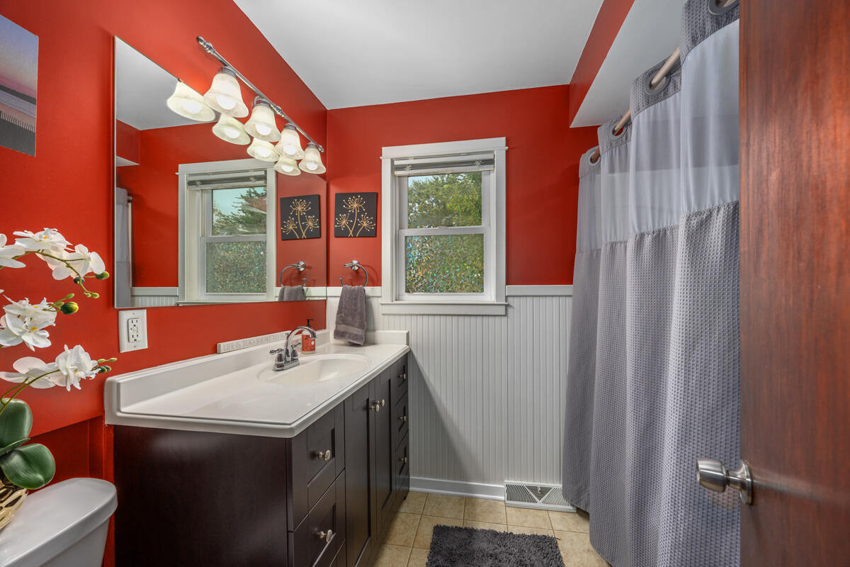 2437 Parkdale Avenue SW