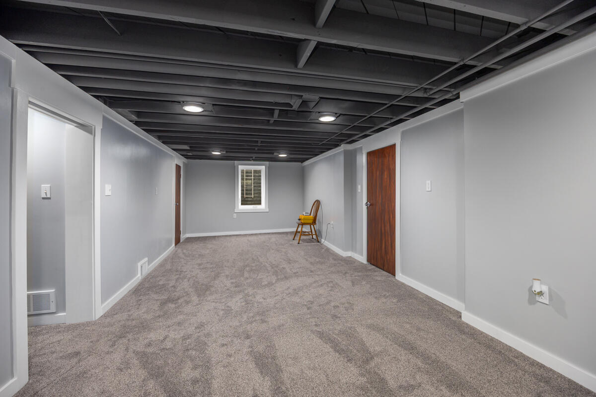 2437 Parkdale Avenue SW