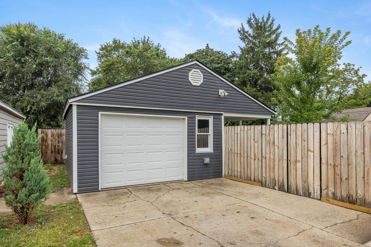 2437 Parkdale Avenue SW