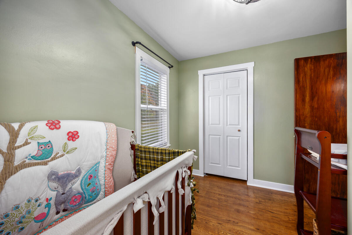 2437 Parkdale Avenue SW