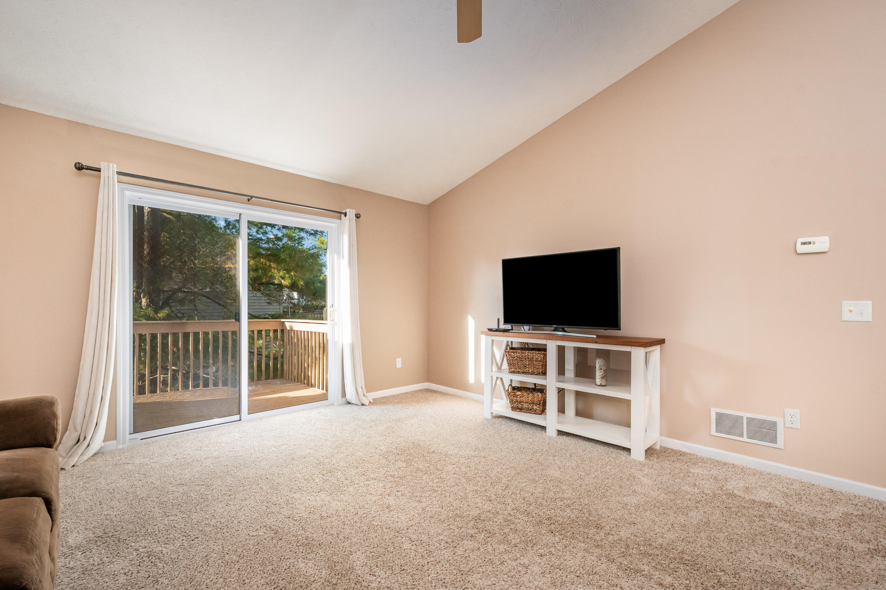 7485 Crooked Creek Drive SW