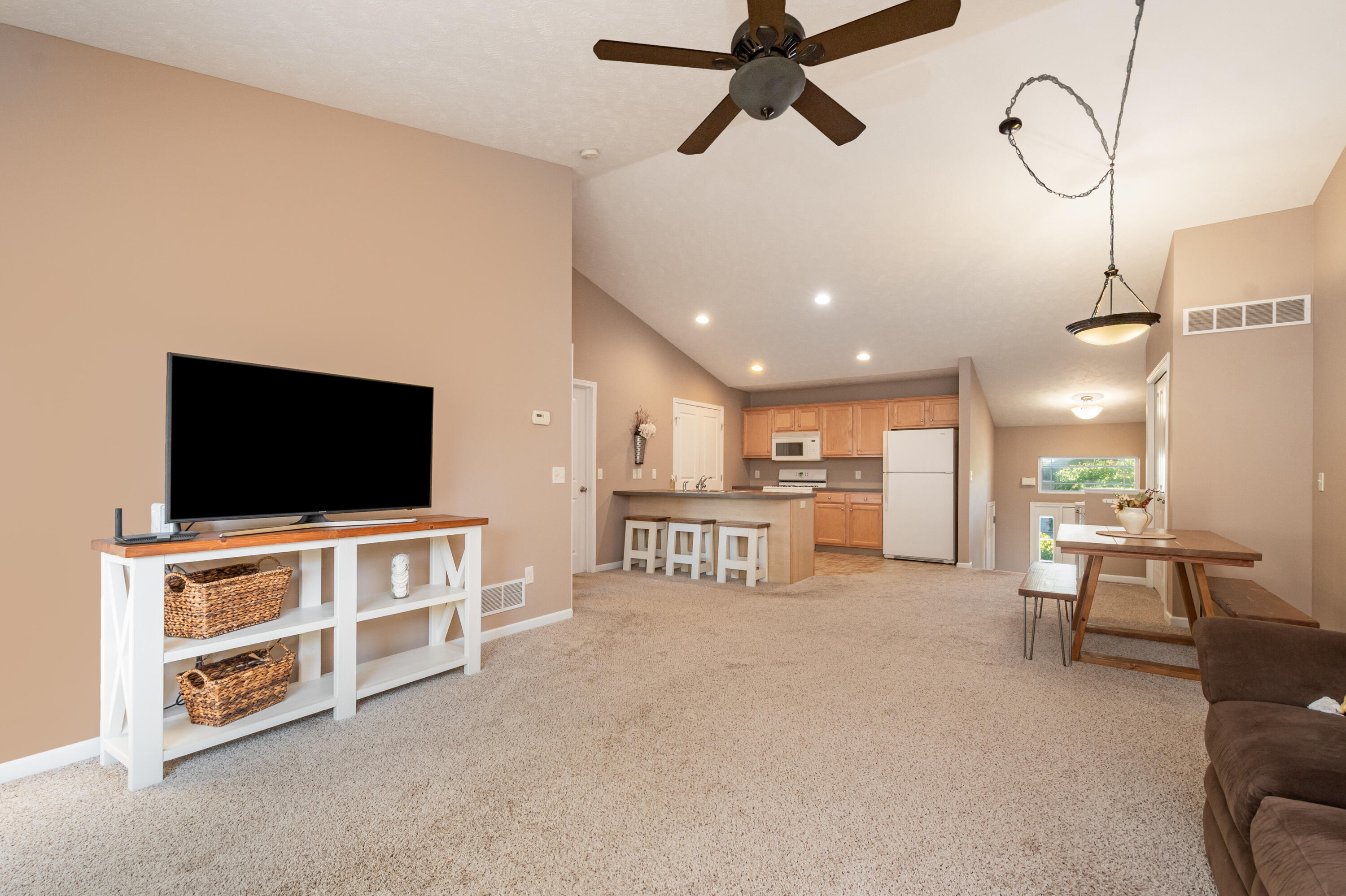 7485 Crooked Creek Drive SW