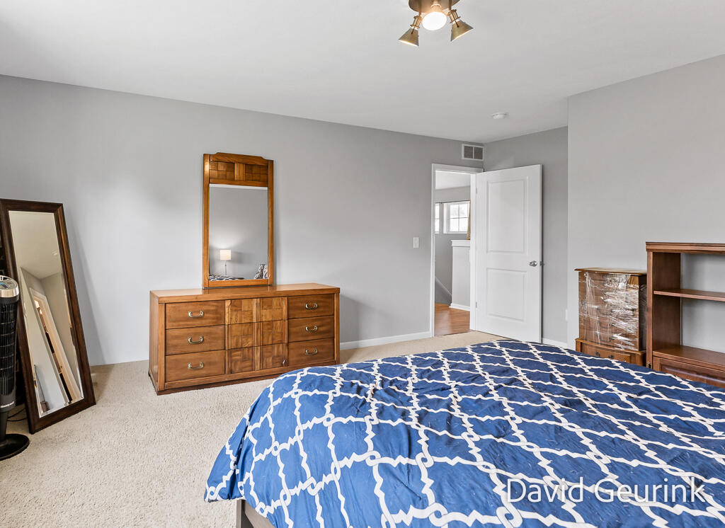 6533 Moss Lake Drive