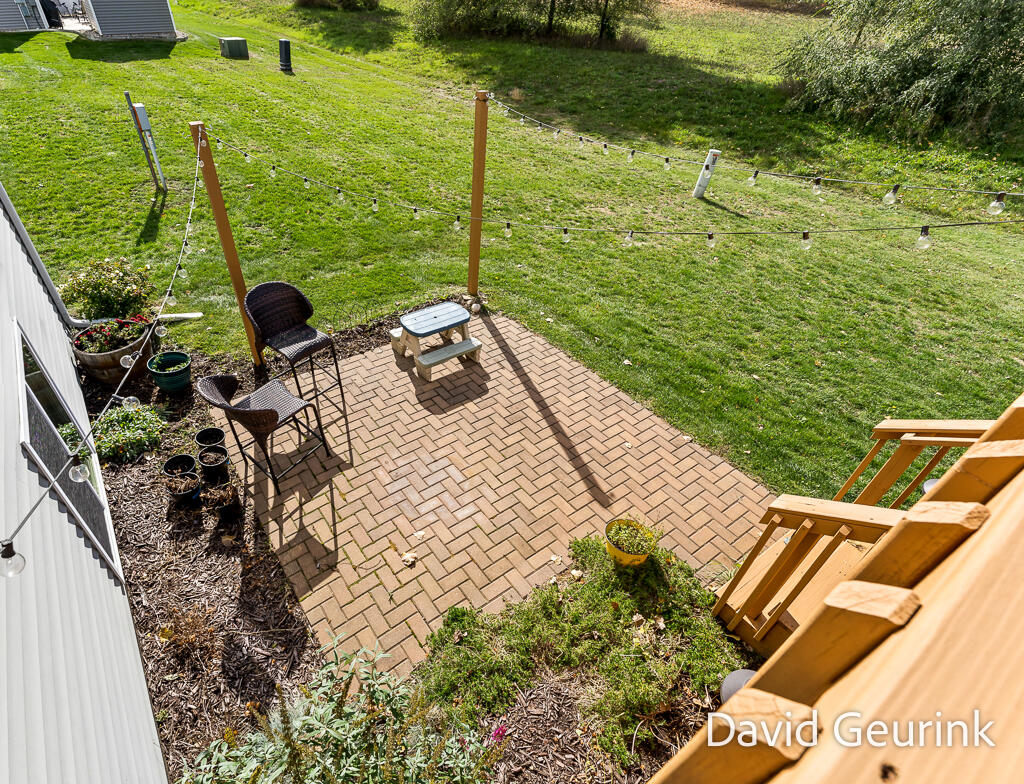 6533 Moss Lake Drive