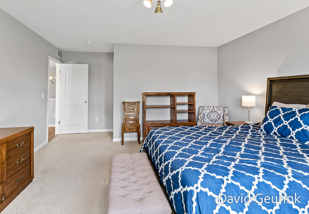 6533 Moss Lake Drive