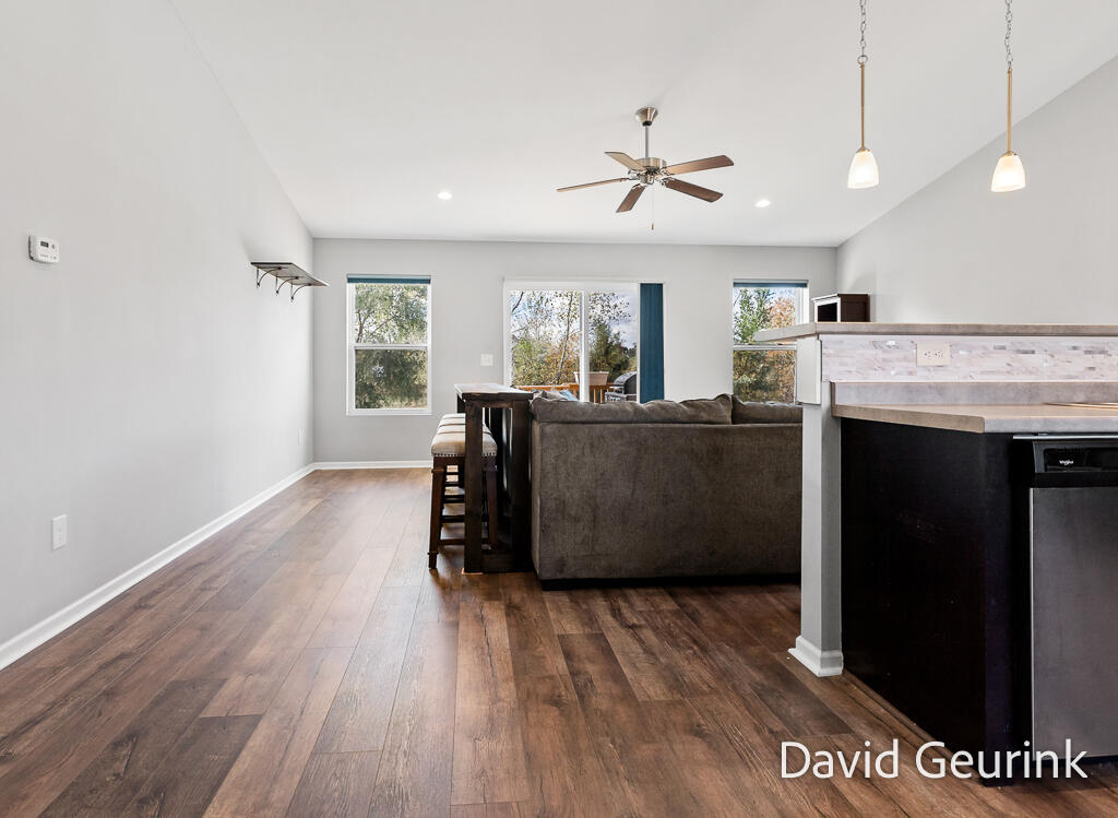 6533 Moss Lake Drive