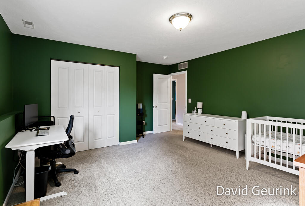 6533 Moss Lake Drive