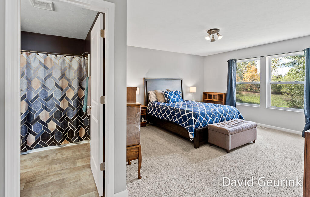 6533 Moss Lake Drive