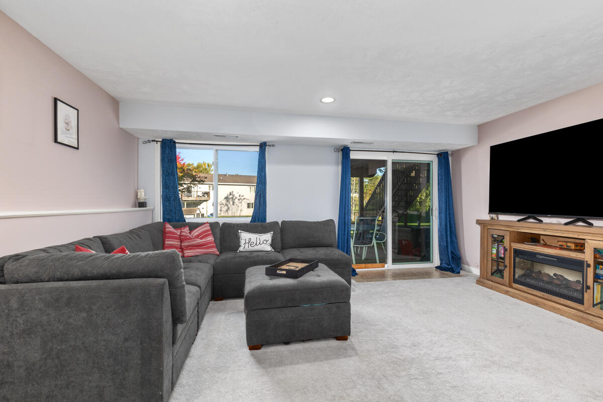 2863 Burritt Street NW