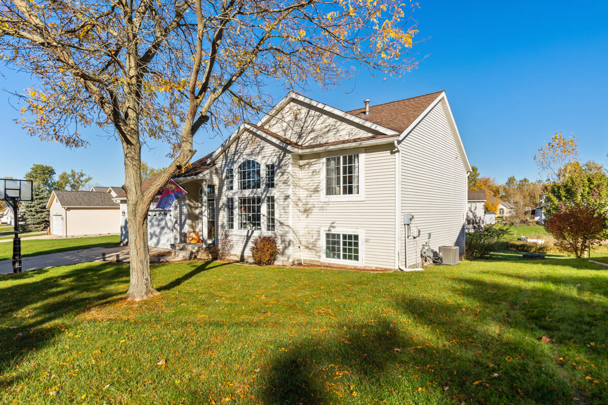 2863 Burritt Street NW