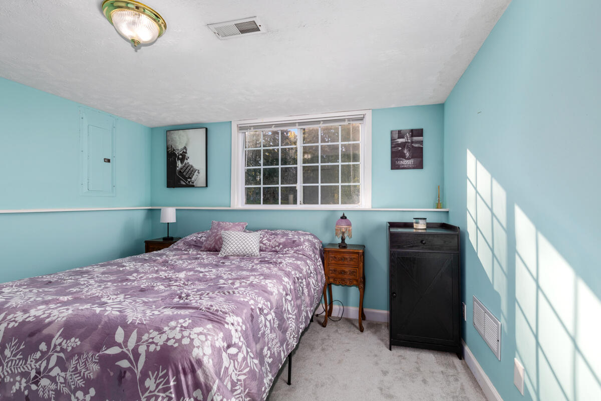 2863 Burritt Street NW