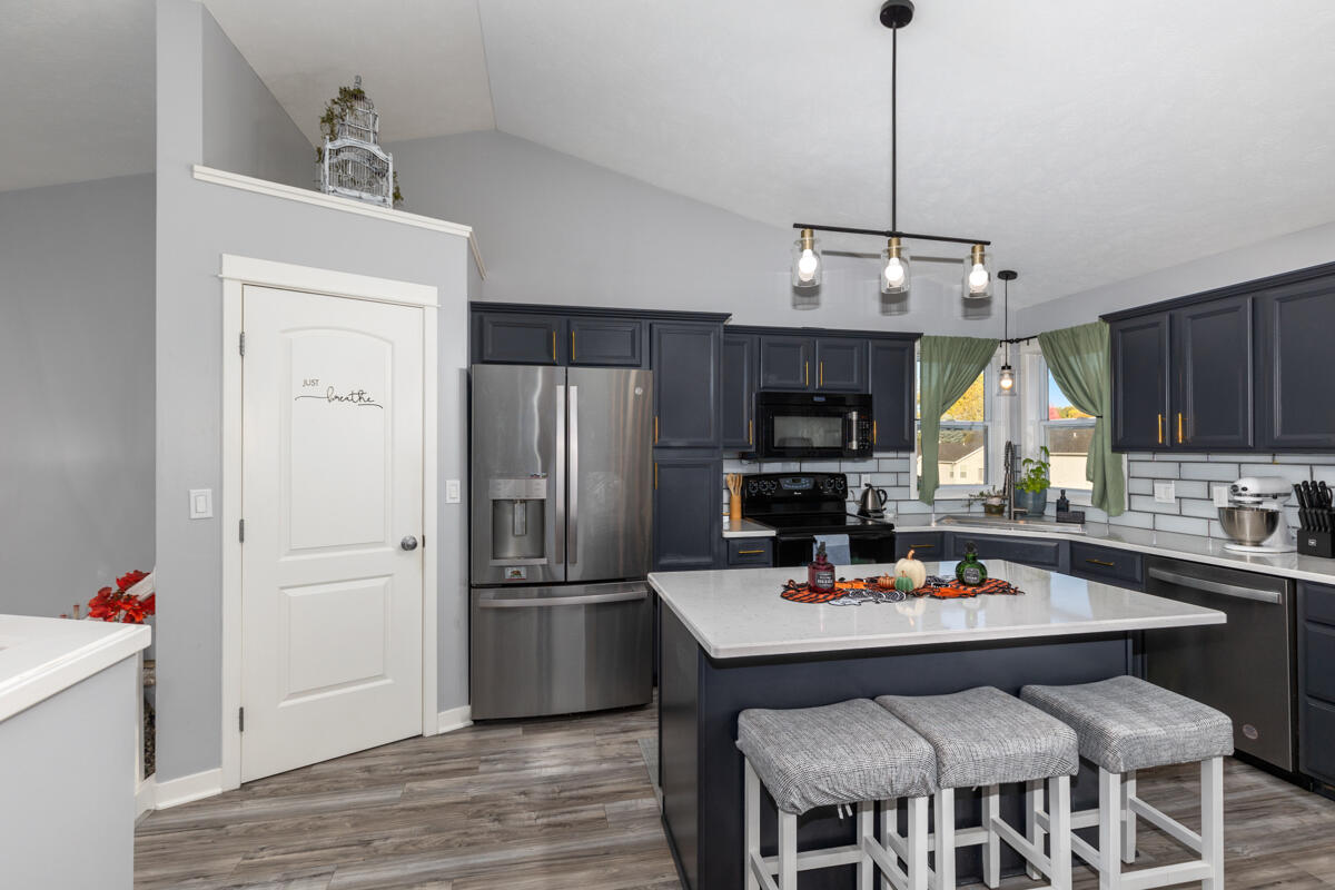 2863 Burritt Street NW