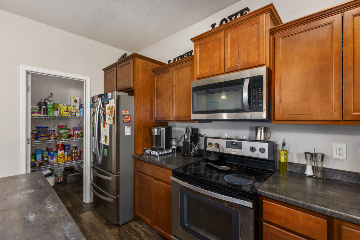 3439 Hidden Cove Lane