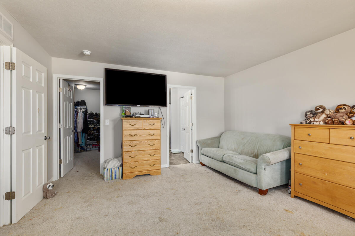 3439 Hidden Cove Lane