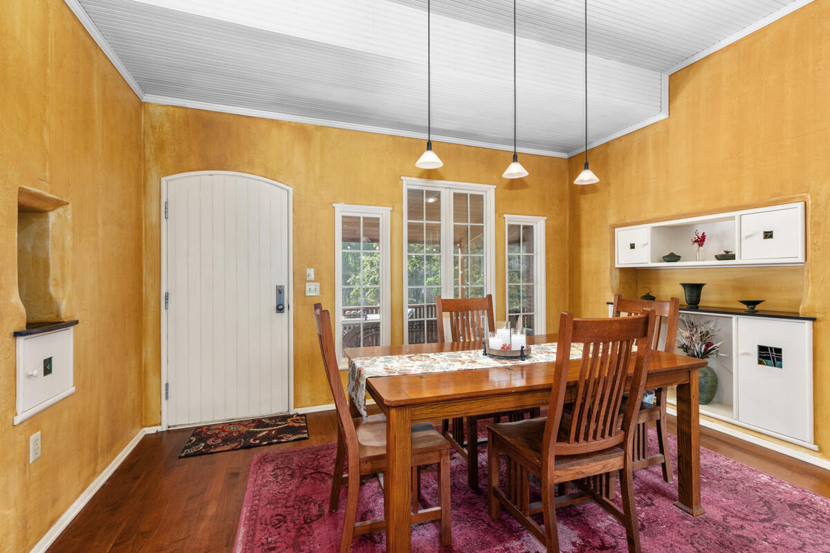 3705 Grand River Drive NE