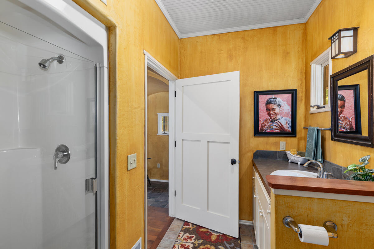 3705 Grand River Drive NE