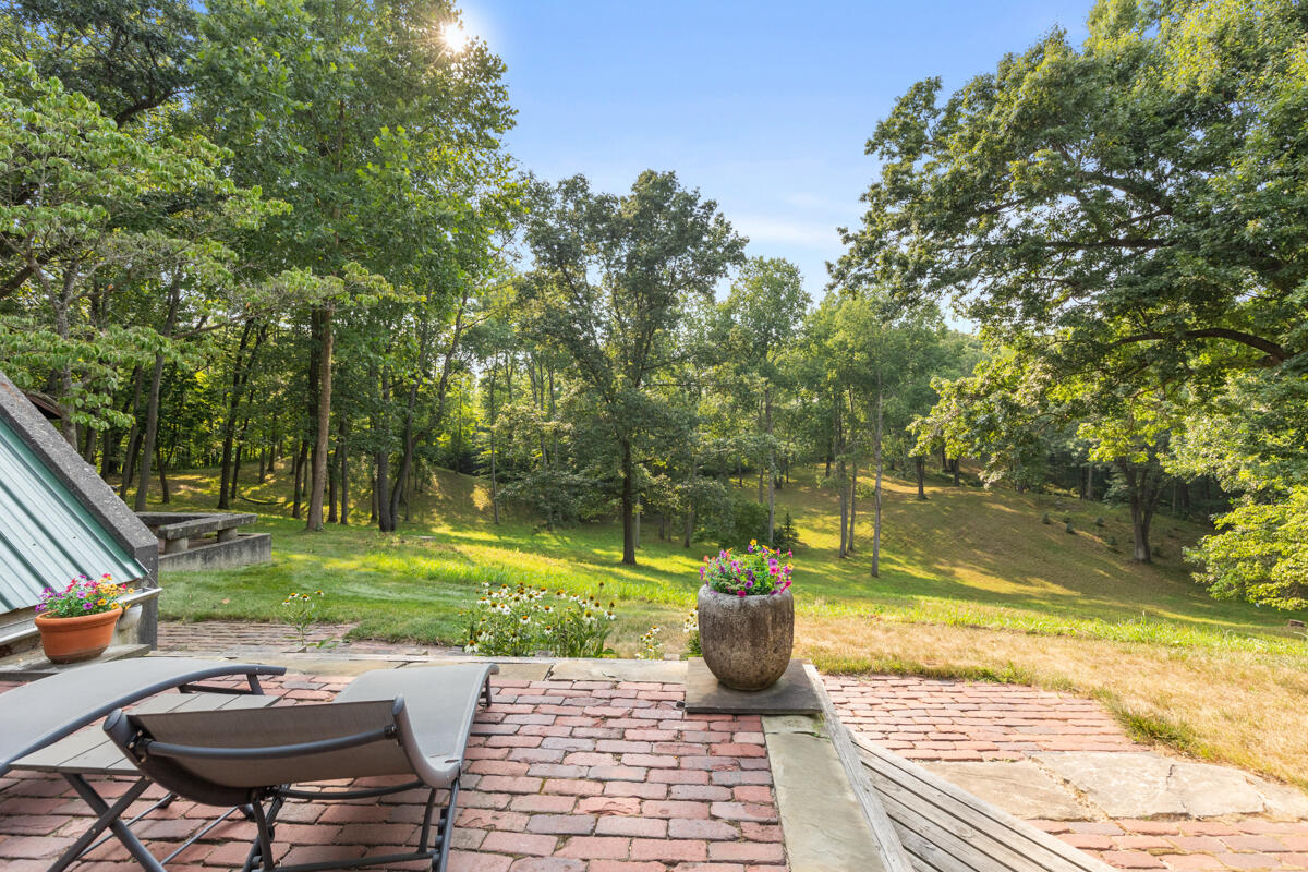 3705 Grand River Drive NE