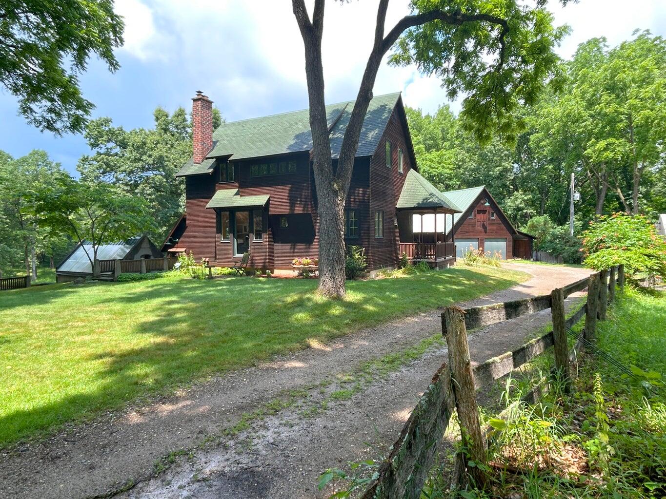 3705 Grand River Drive NE