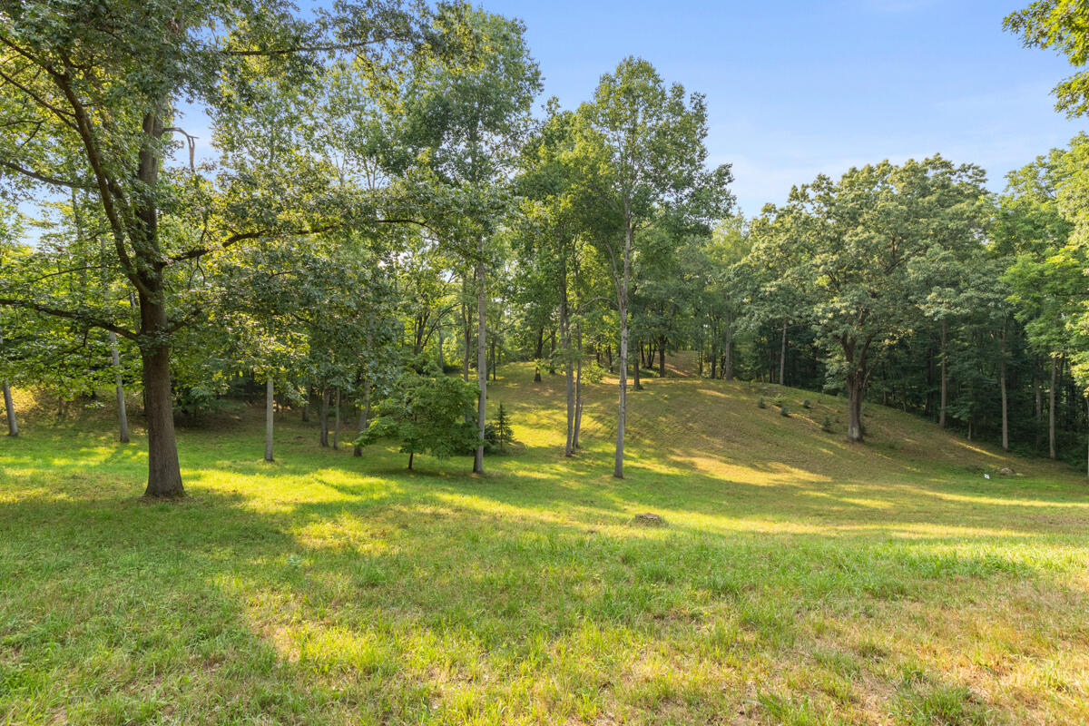 3705 Grand River Drive NE