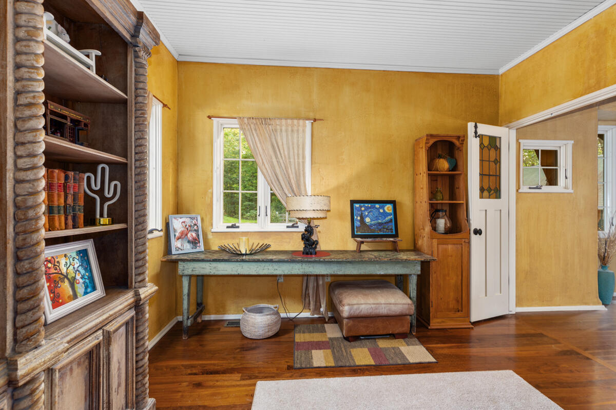 3705 Grand River Drive NE