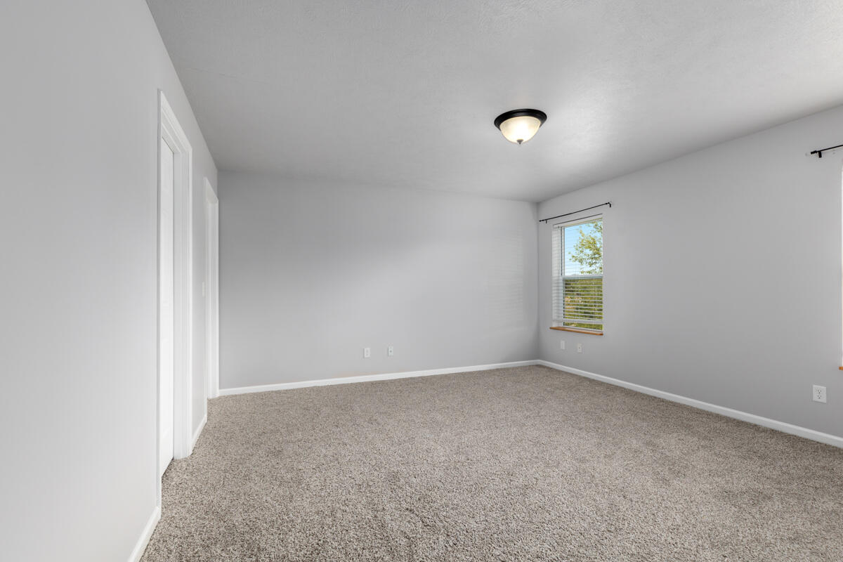 24537 Brownstone Boulevard