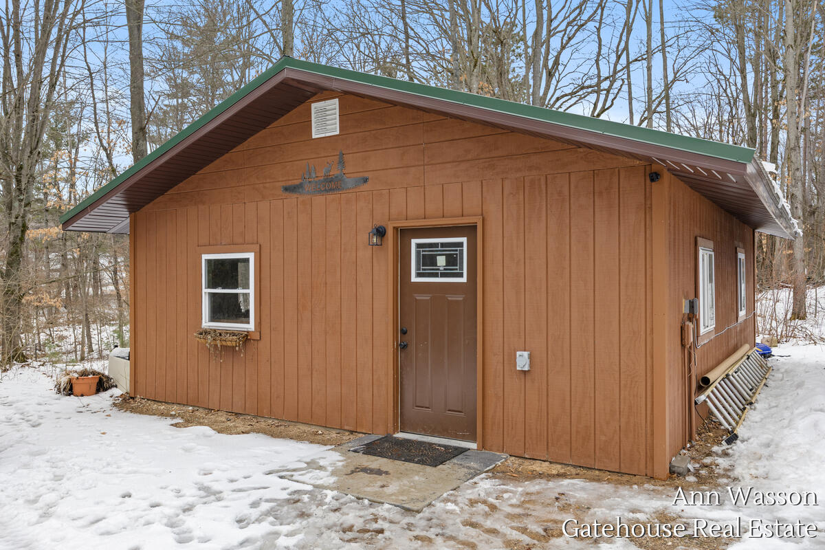 17160 8 Mile Road