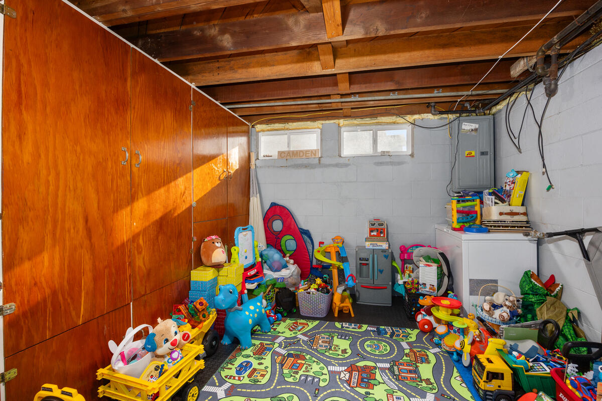 931 Ariebill Street SW