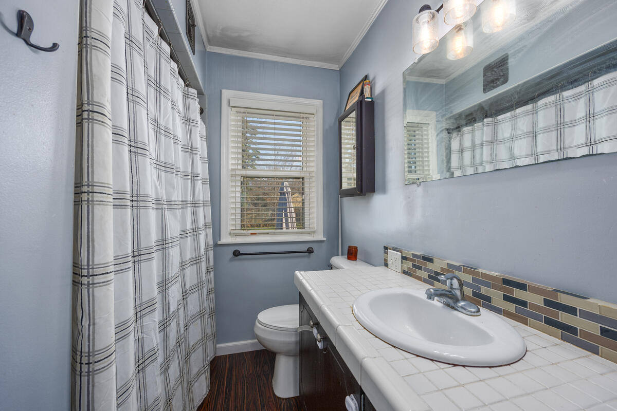 931 Ariebill Street SW