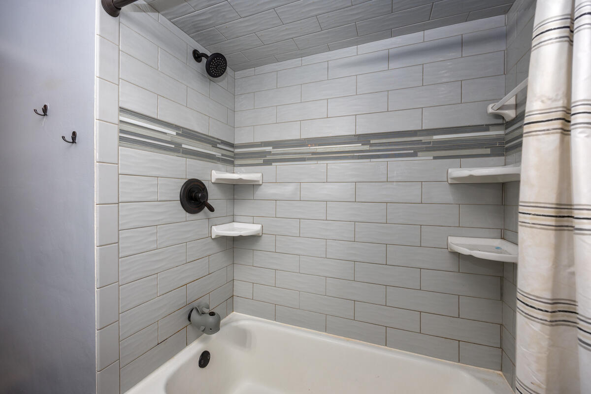 931 Ariebill Street SW