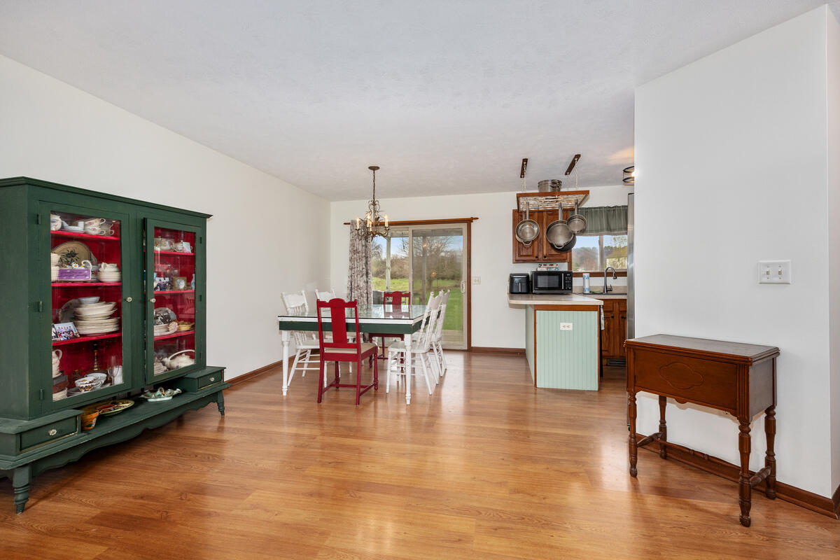 10480 Wolven Avenue NE