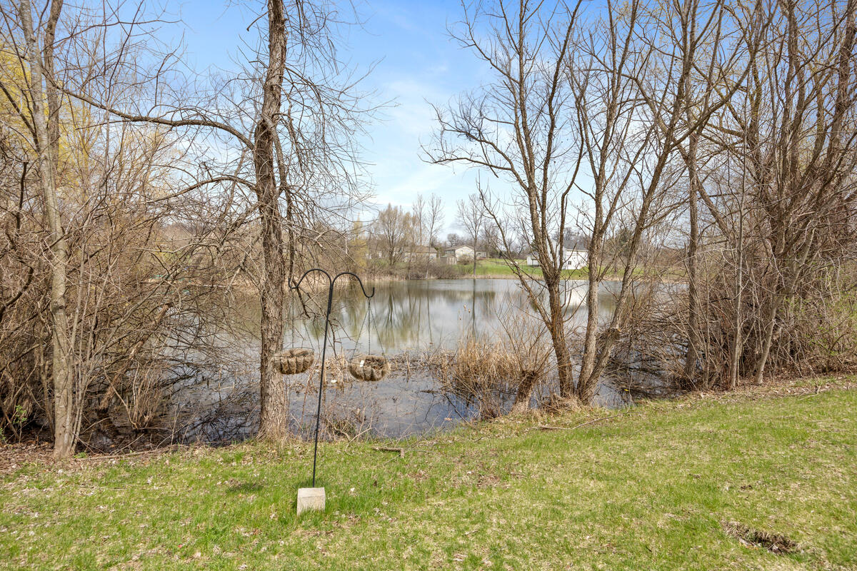 10480 Wolven Avenue NE