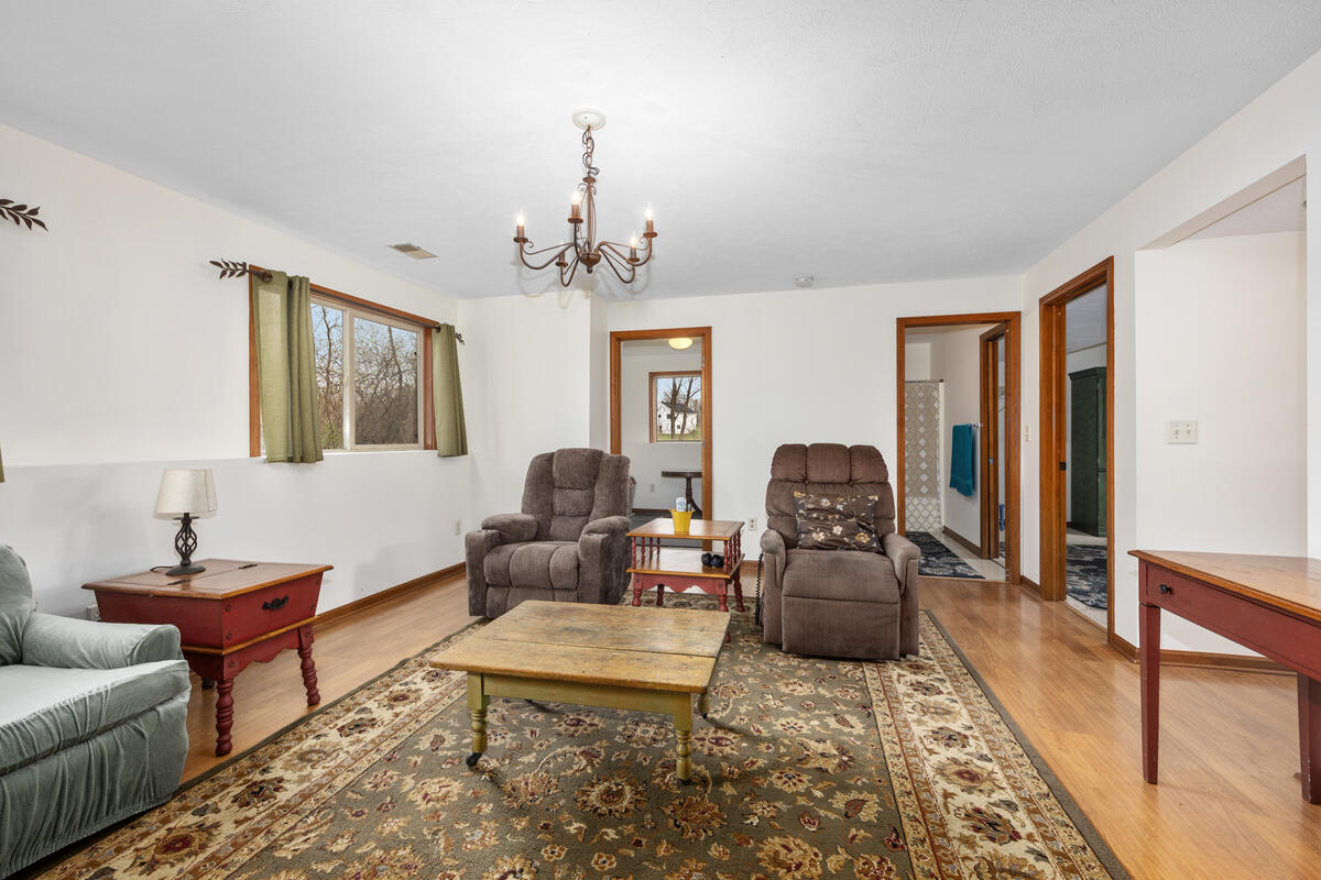 10480 Wolven Avenue NE