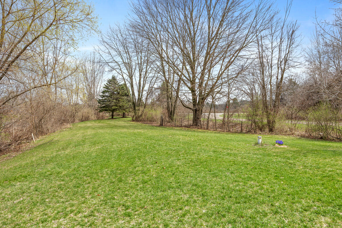 10480 Wolven Avenue NE