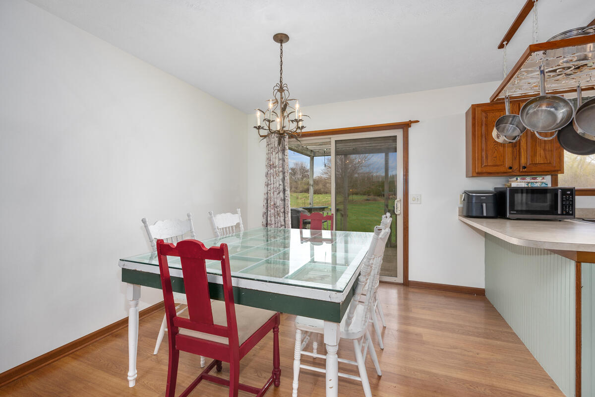 10480 Wolven Avenue NE