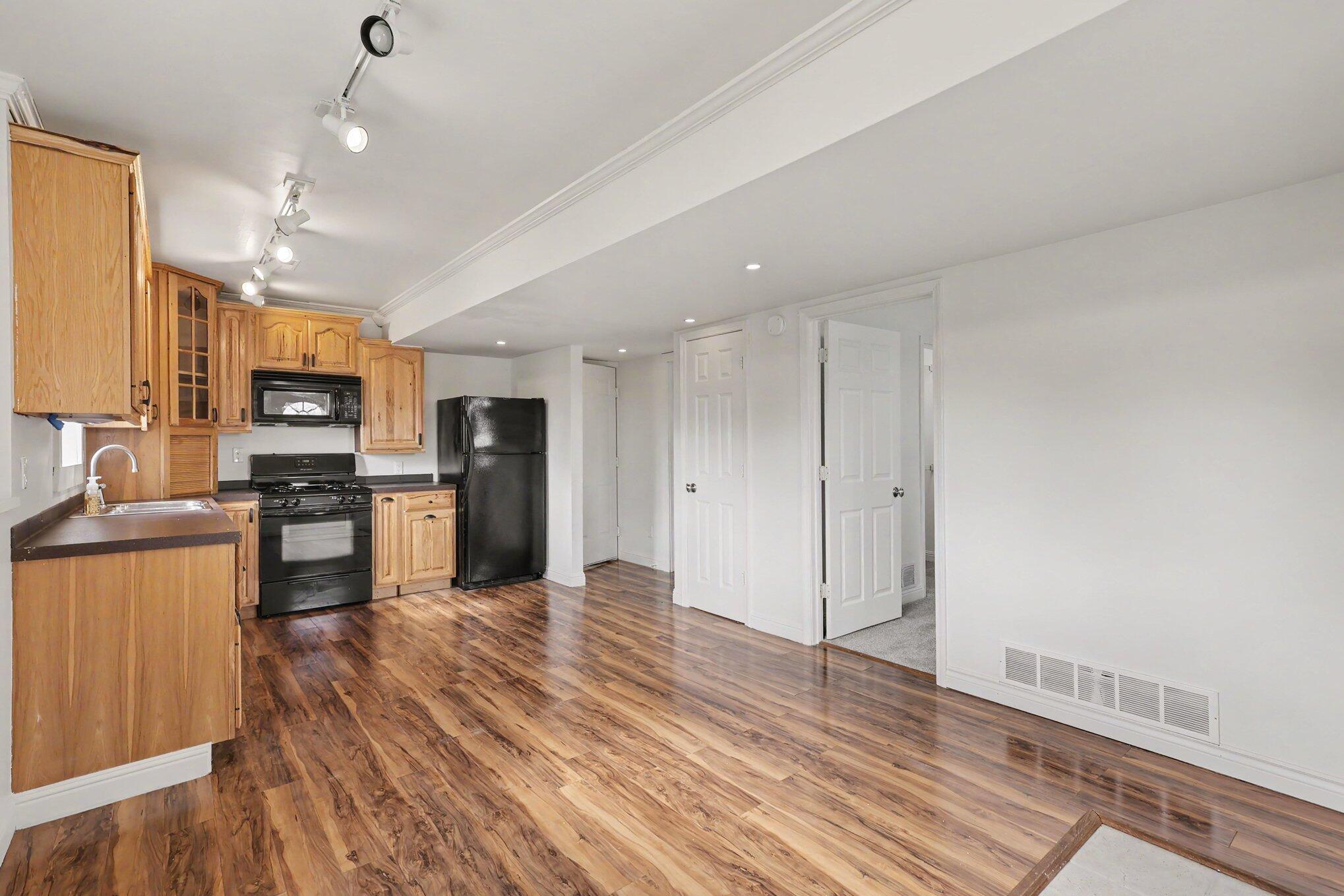1438 S Satterlee Road