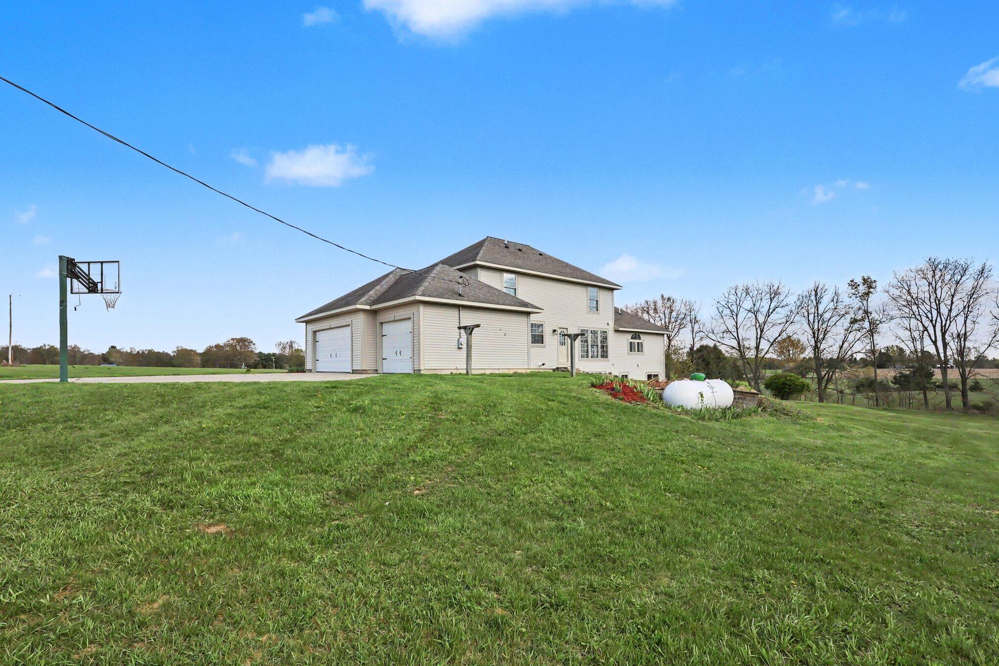 1438 S Satterlee Road