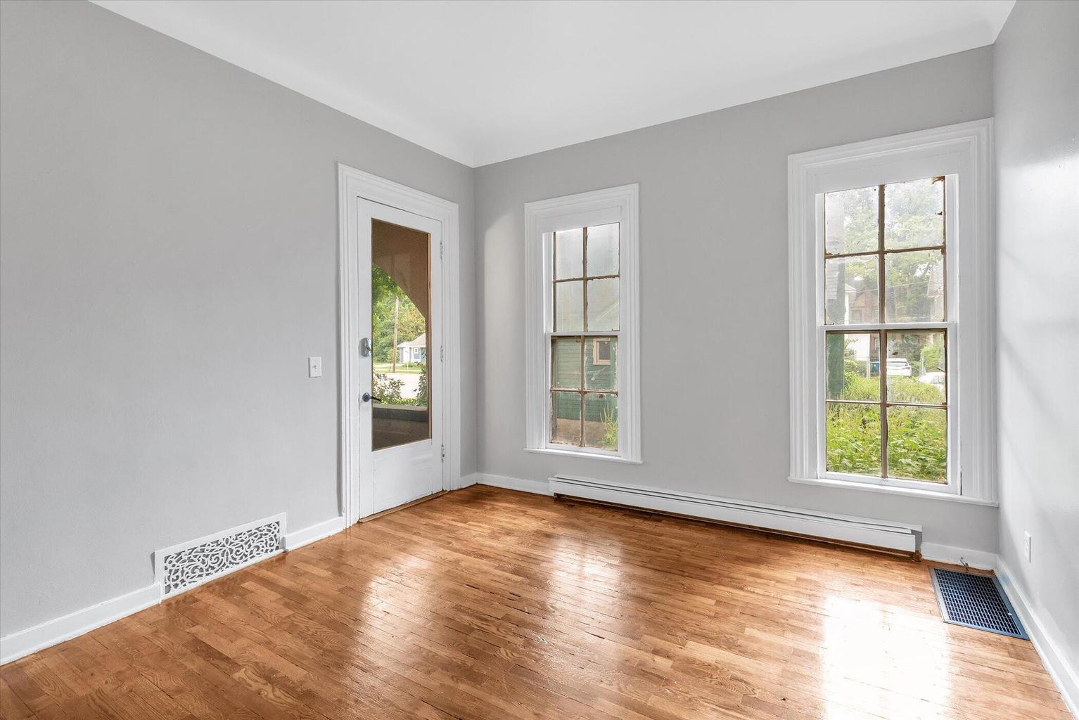 809-807 W Cedar Street