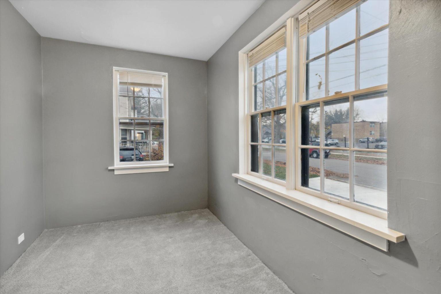 809-807 W Cedar Street