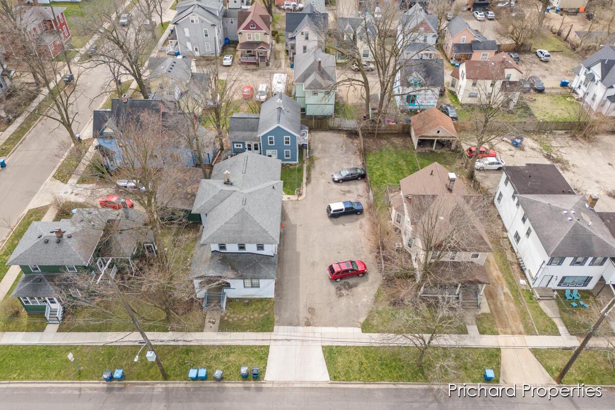 809-807 W Cedar Street