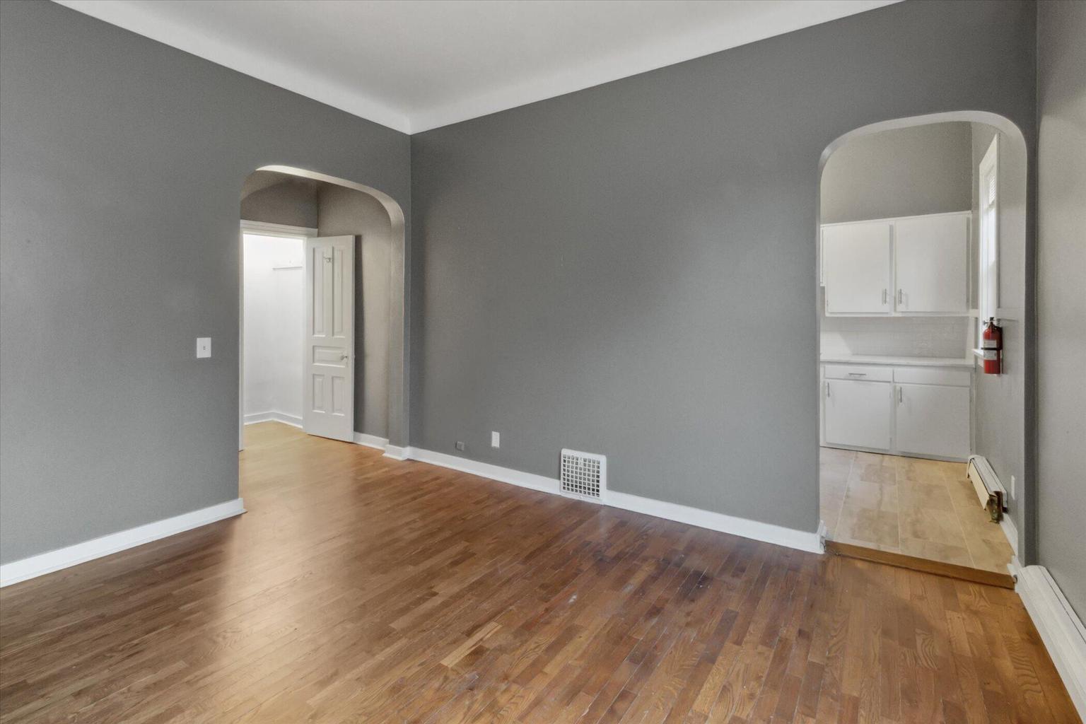 809-807 W Cedar Street