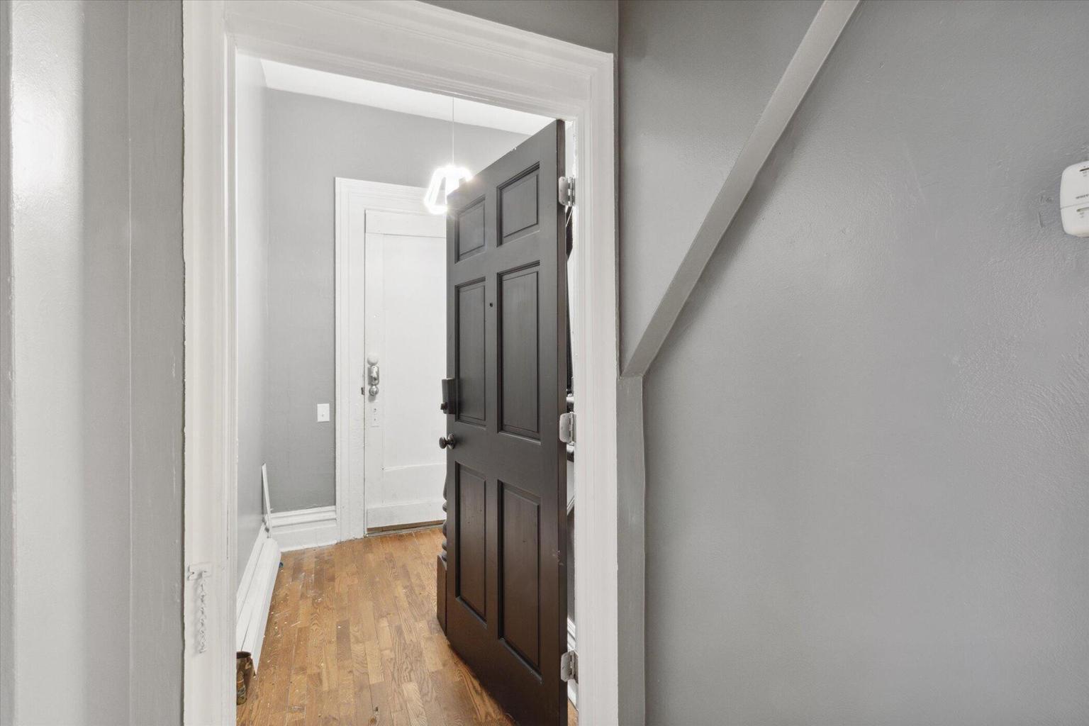 809-807 W Cedar Street