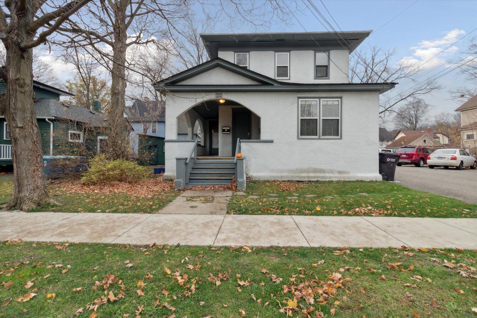 809-807 W Cedar Street