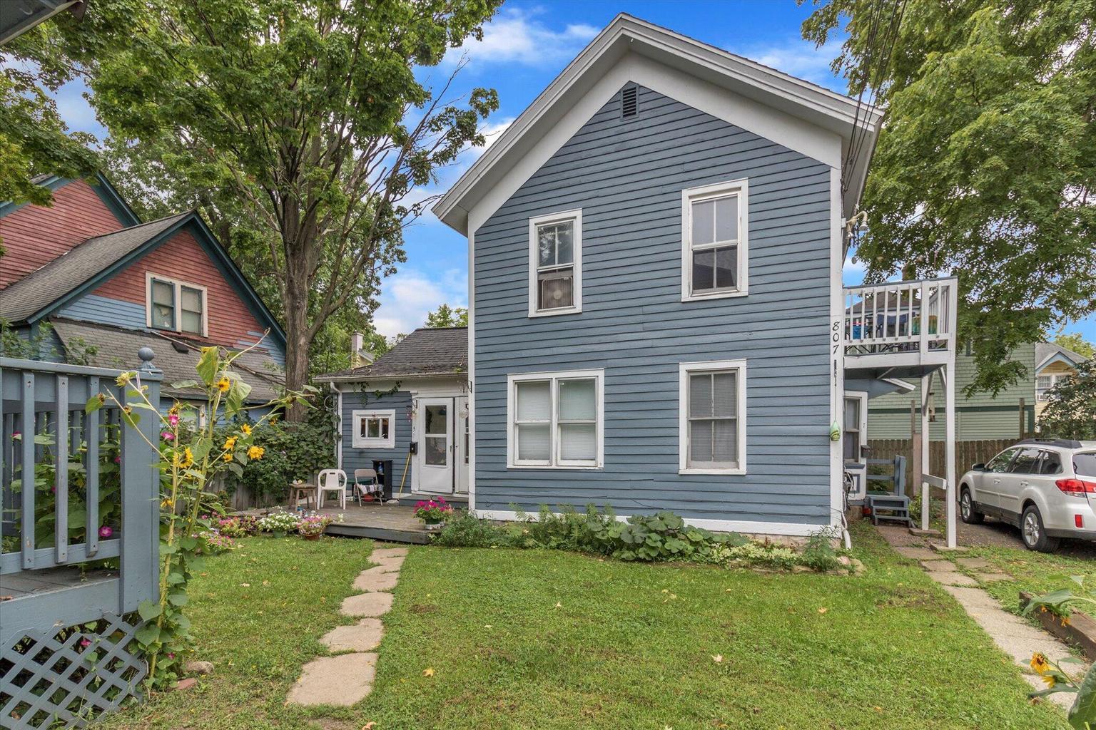 809-807 W Cedar Street