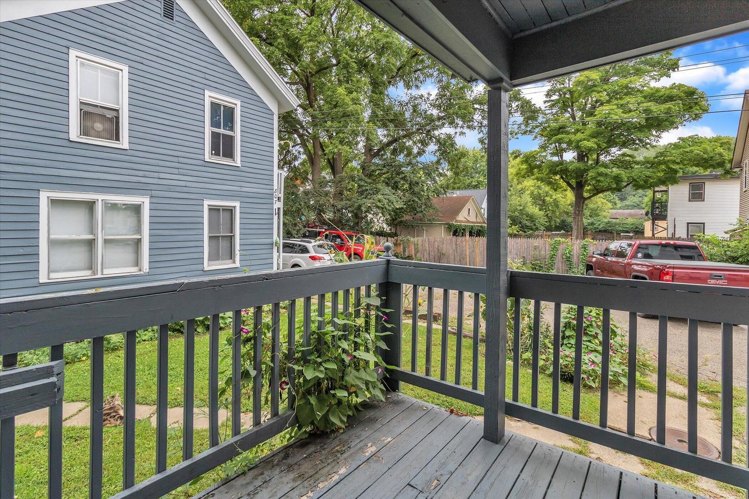 809-807 W Cedar Street