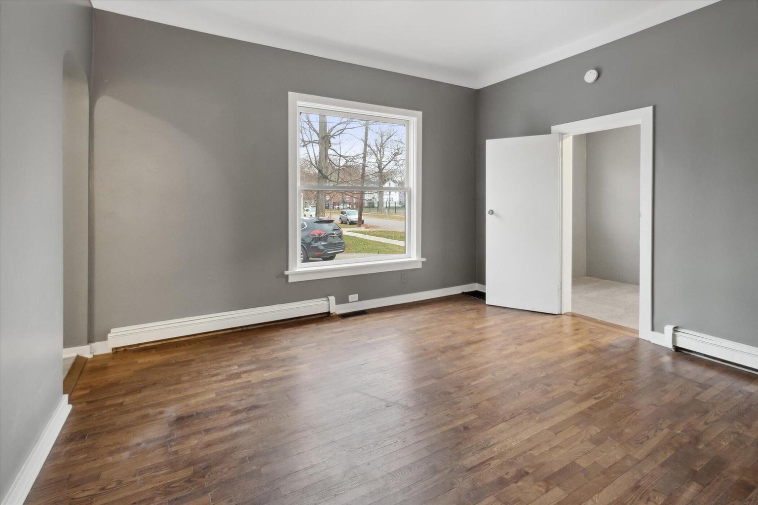 809-807 W Cedar Street