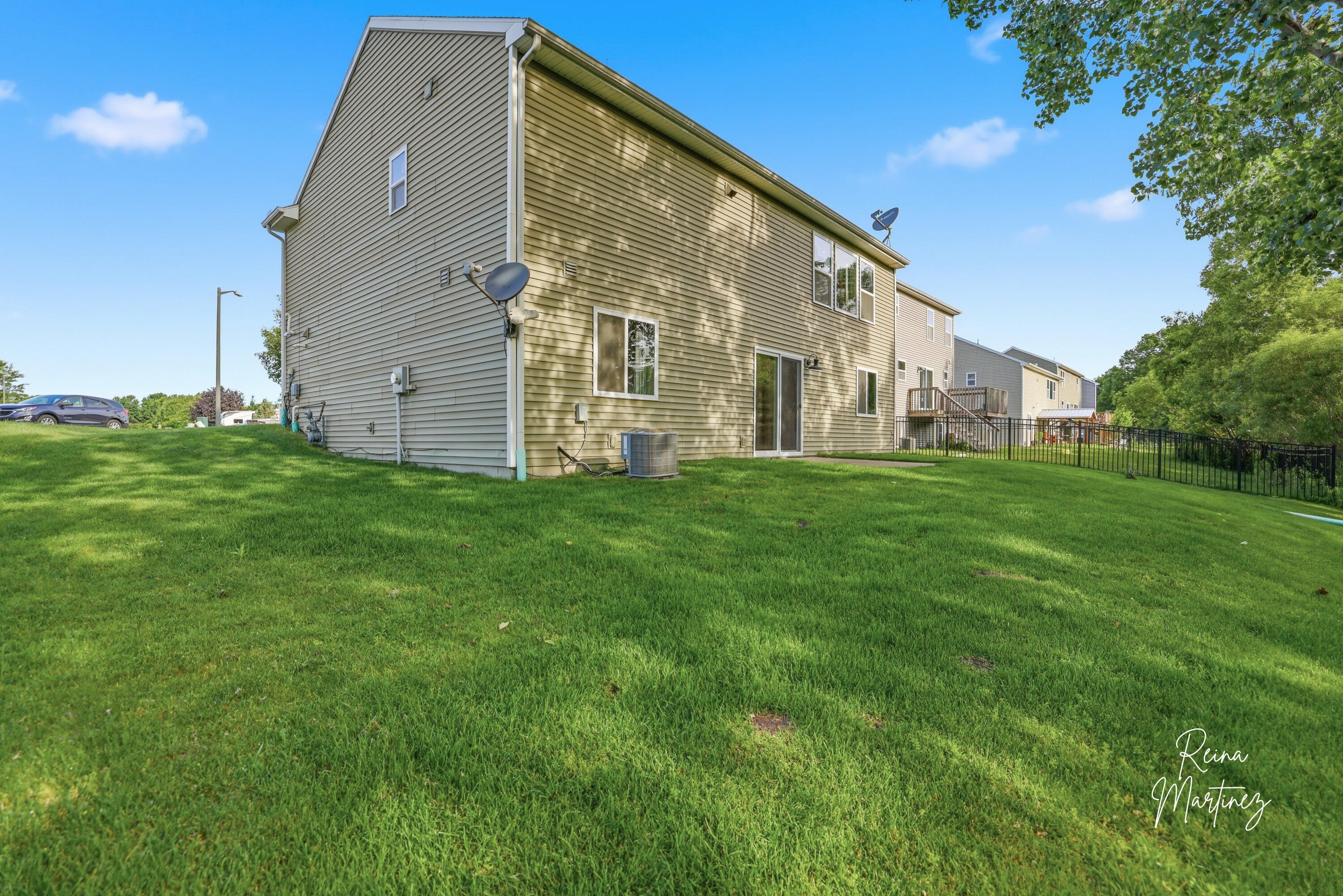 1037 Sunfield Drive
