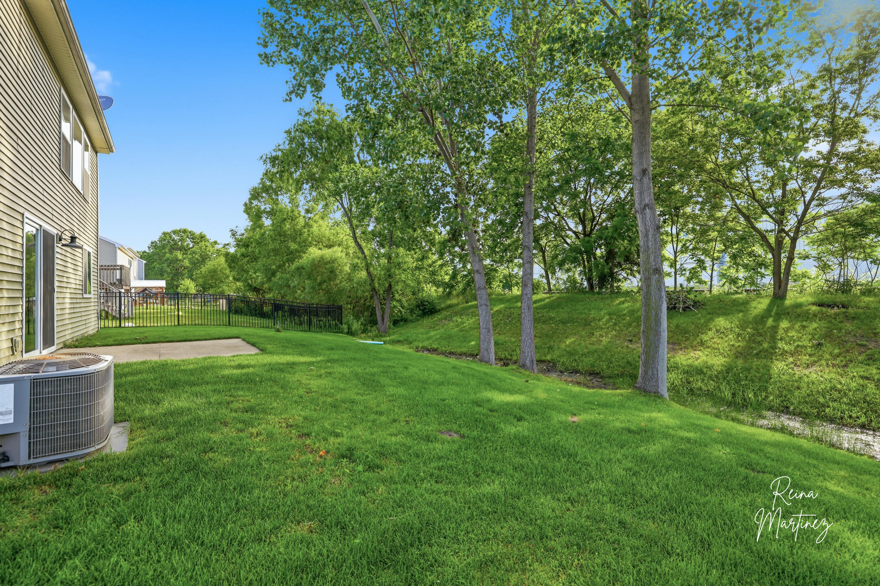 1037 Sunfield Drive