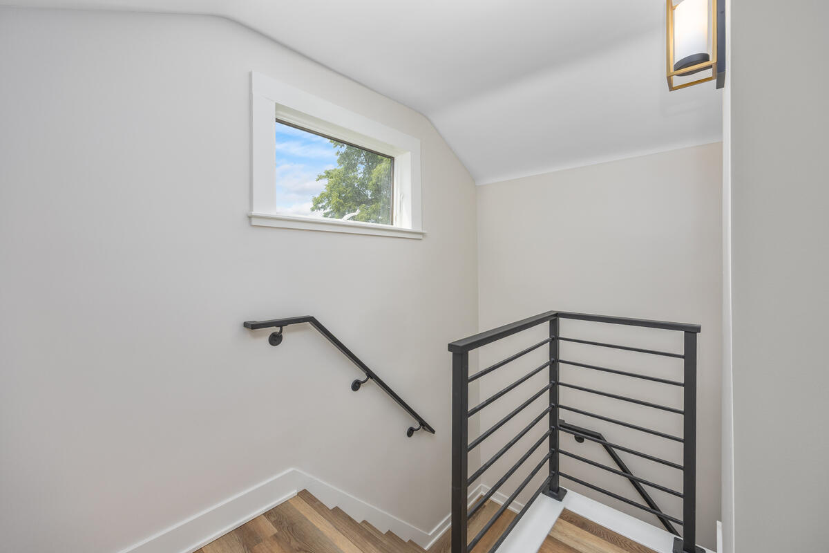 349 Baynton Avenue NE