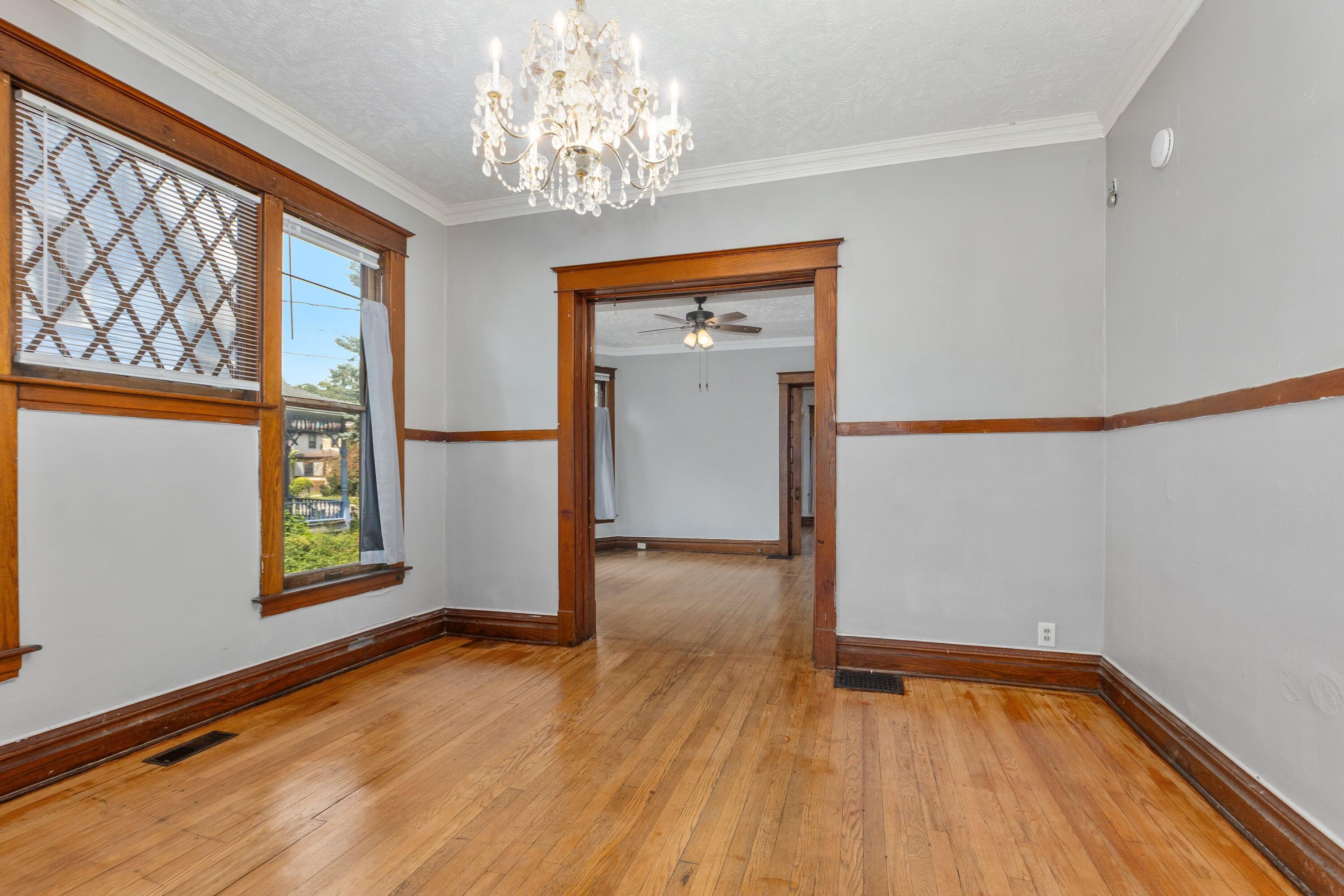 713 W Kalamazoo Avenue